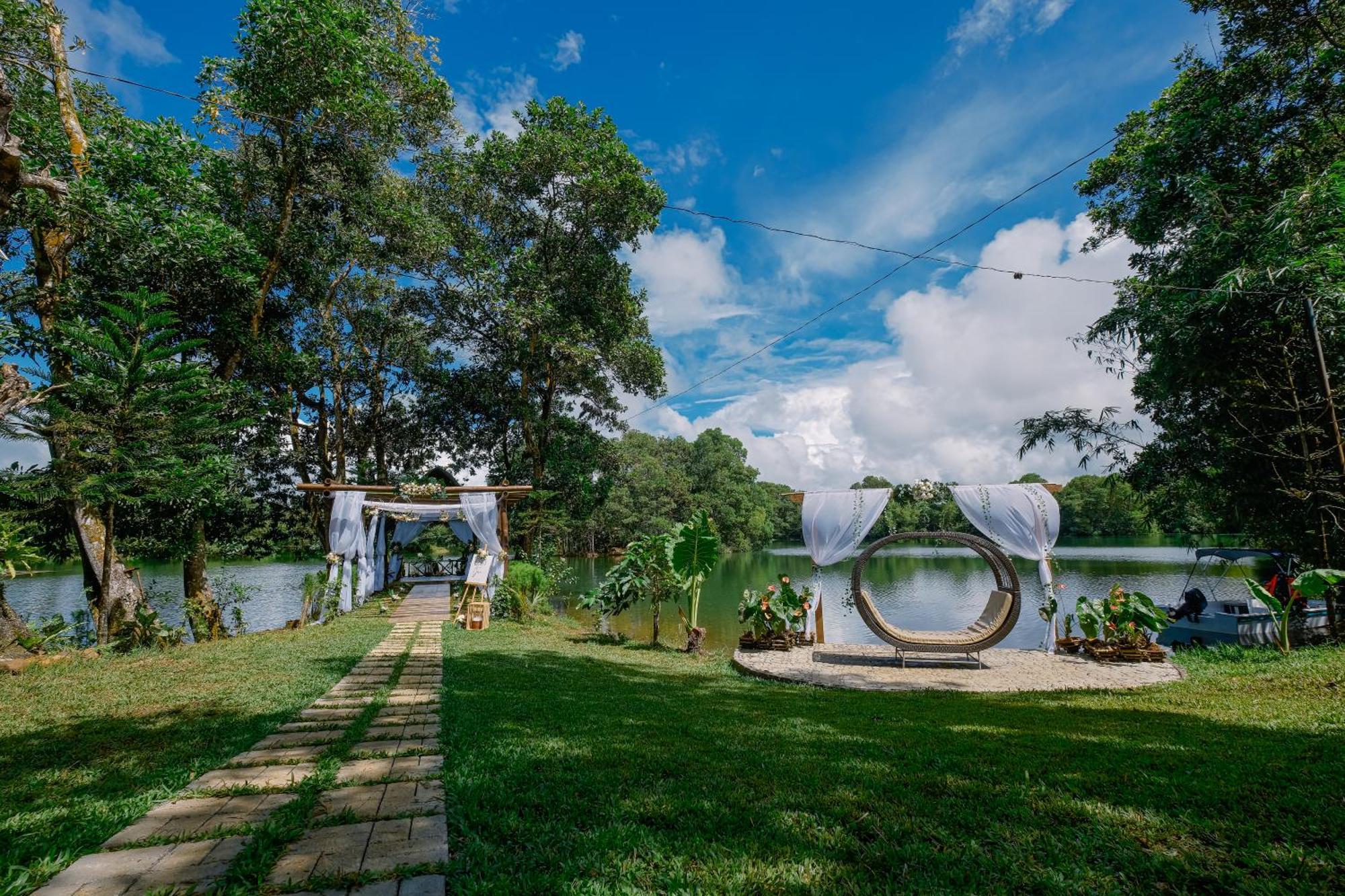 Almost Heaven Lake Resort By Cocotel Cavinti Esterno foto