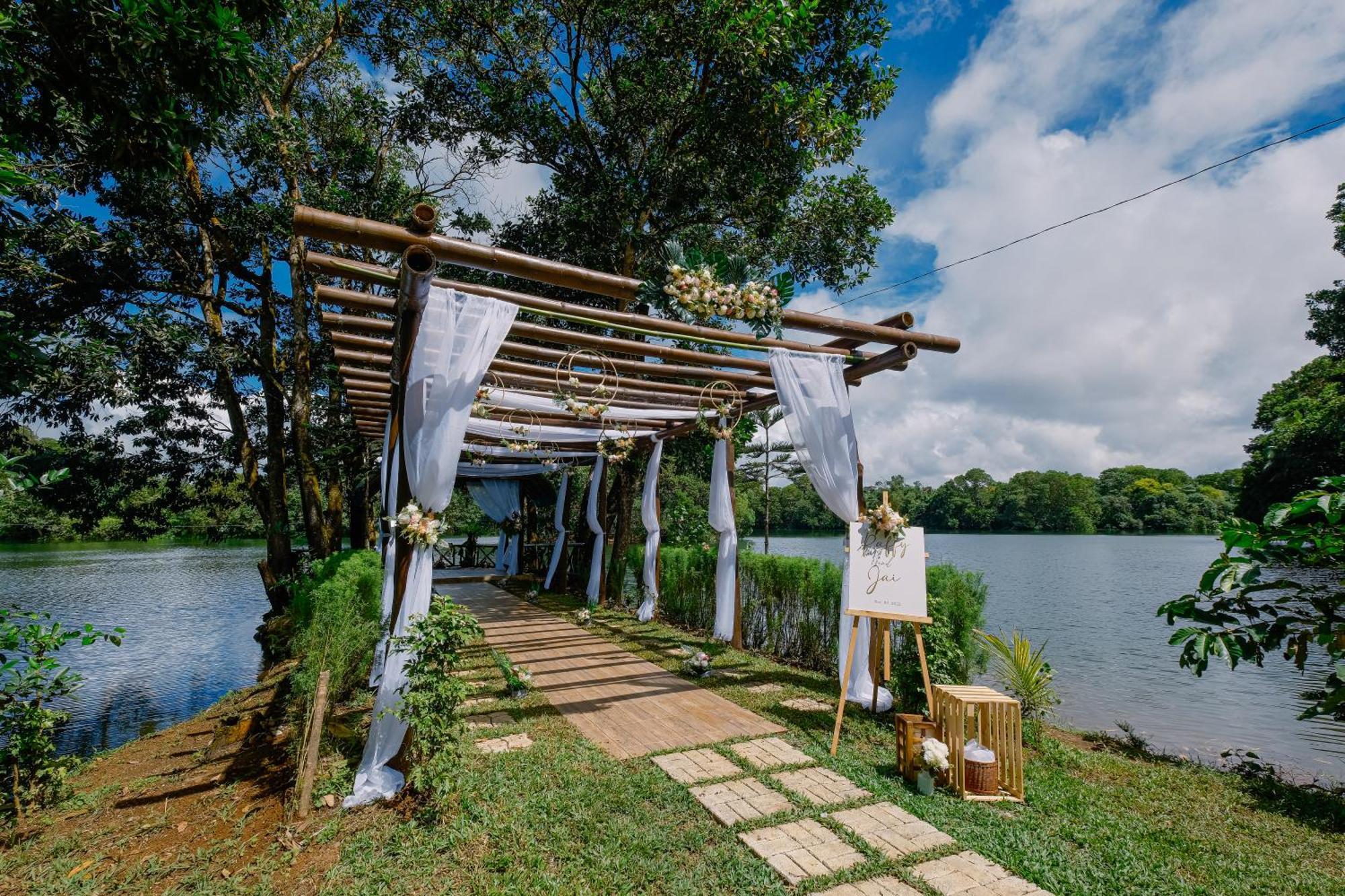 Almost Heaven Lake Resort By Cocotel Cavinti Esterno foto