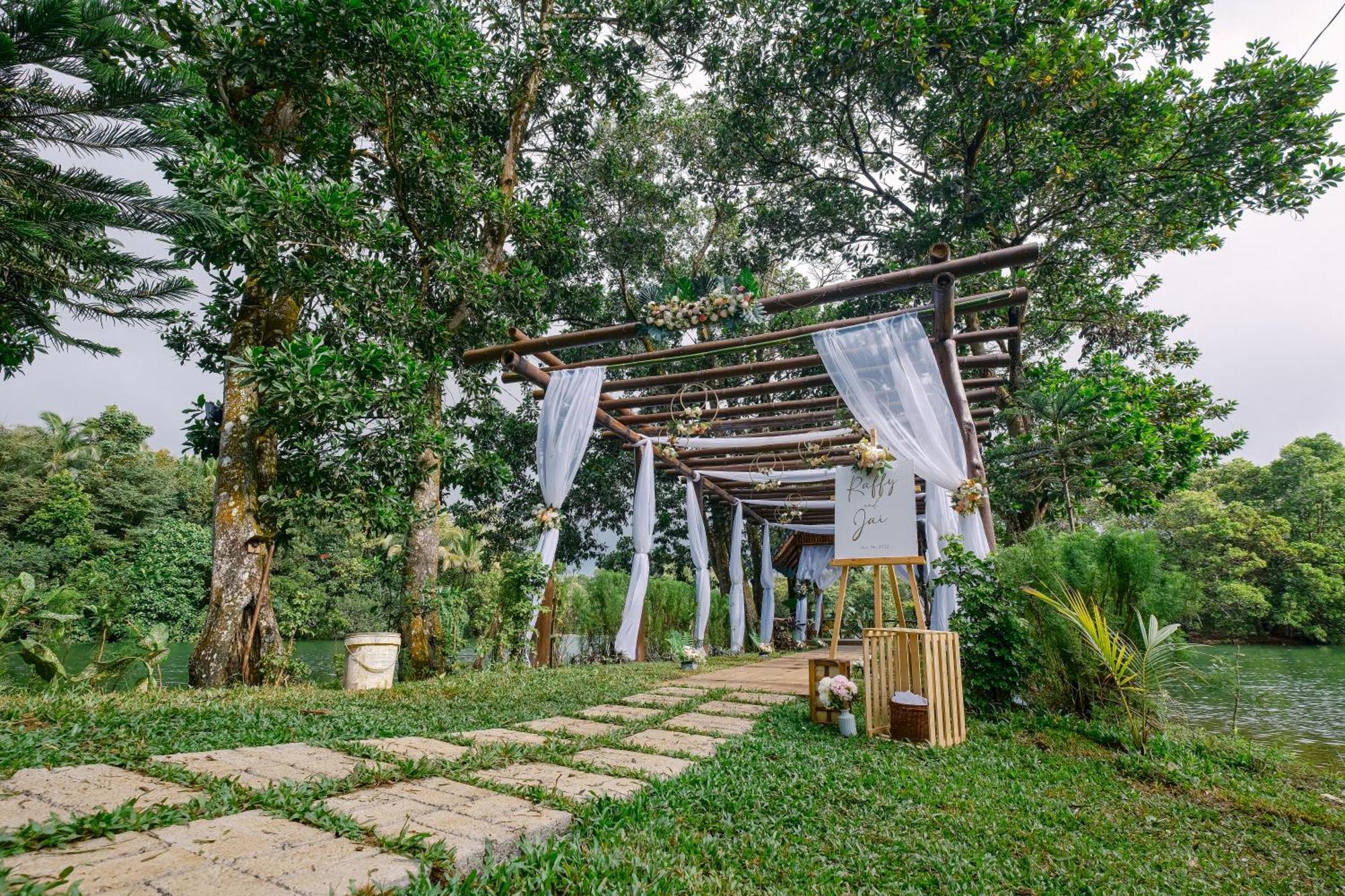 Almost Heaven Lake Resort By Cocotel Cavinti Esterno foto